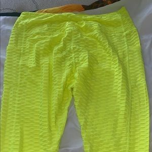 Sarin Mathews honeycomb leggings in neon yellow size XL.